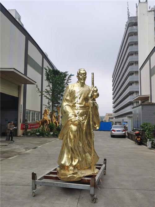 铸铜雕塑制作全过程详解：从泥塑到大型拼接