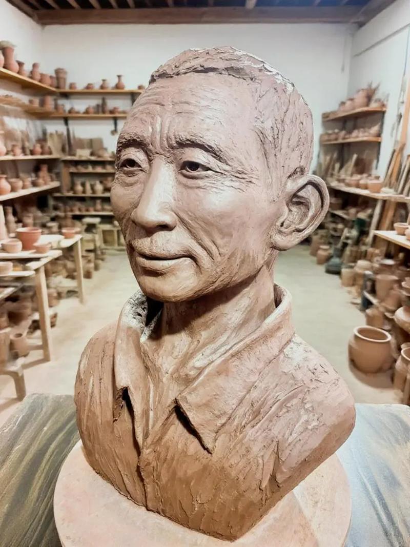 人物雕塑制作难不难 怎样让泥塑人物生动有灵魂