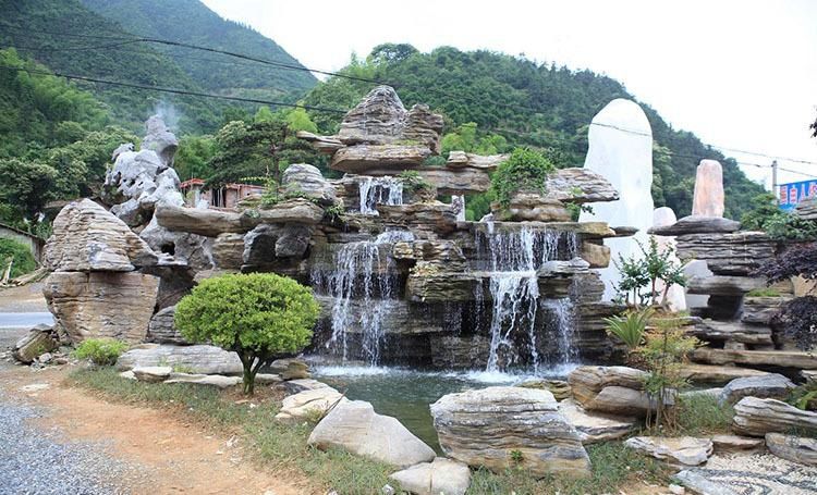园林假山工程中堆叠山石须注意什么？