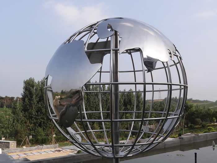 合肥不锈钢雕塑镂空球备受市场欢迎